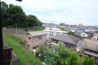 【展望】 | 和室からの眺めです　画面左手が北貝塚小学校です