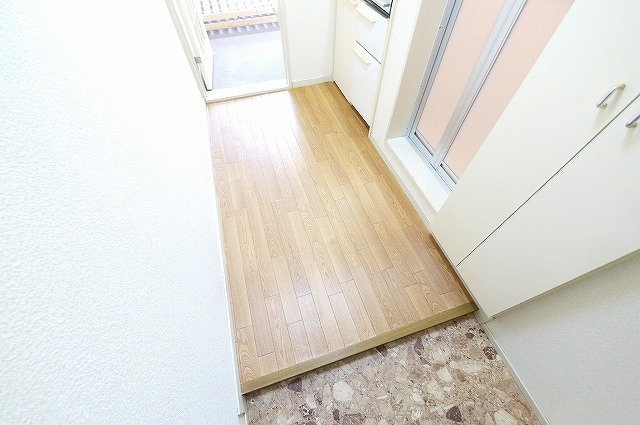 法蓮町第3マンションの玄関