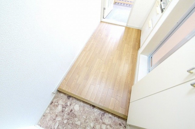 法蓮町第3マンションの玄関