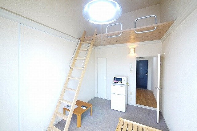 法蓮町第3マンションの居間・リビング