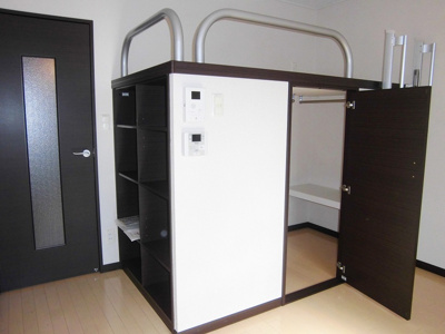 【その他】 | ウエスト | 2階はカーペット