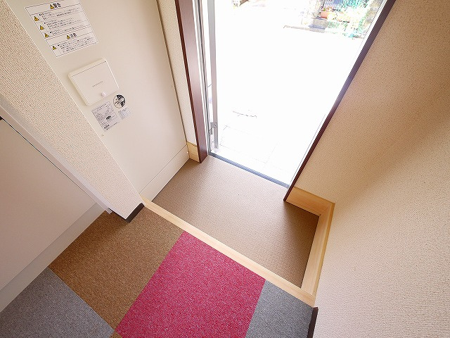 南紀寺ハイツの玄関