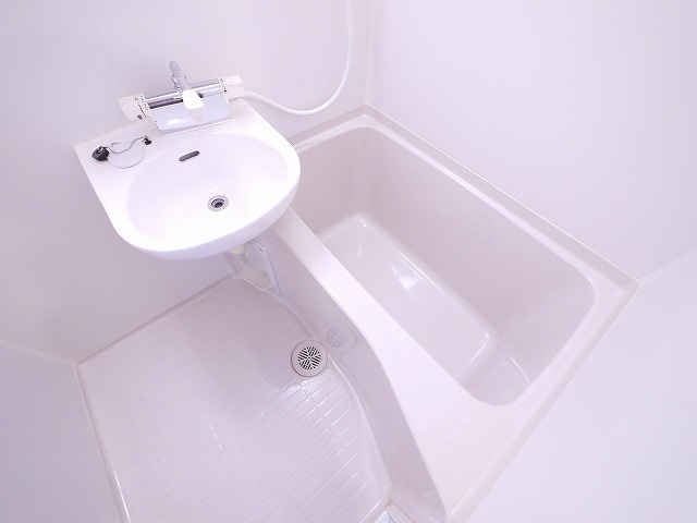 南紀寺ハイツの浴室