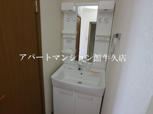 ソレアードホソヤCの独立洗面台