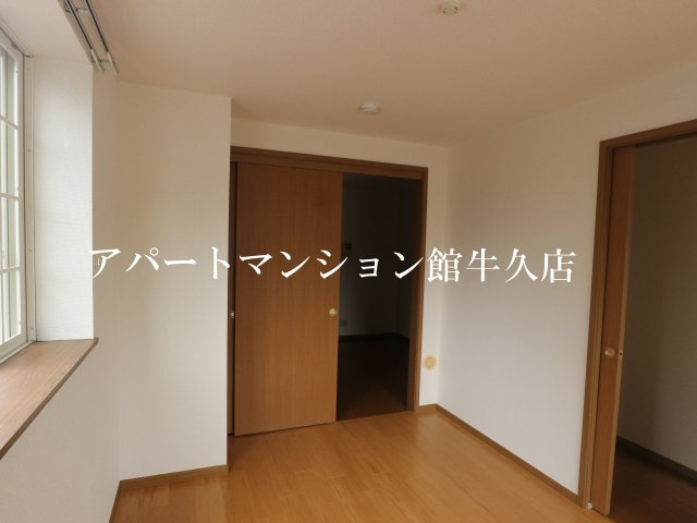 ソレアードホソヤCの居間・リビング