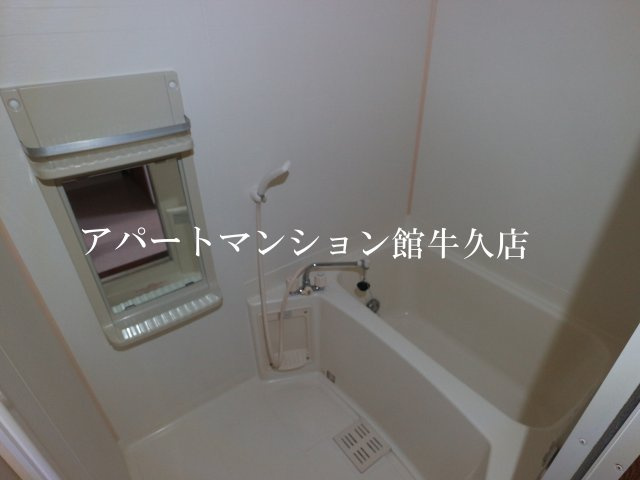 ソレアードホソヤCの浴室