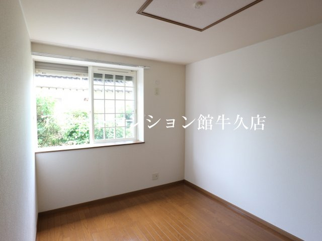 ソレアードホソヤCの洋室