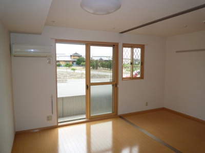 【居間・リビング】 | ＣＯＭＯＤＯ楠３