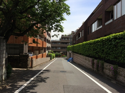 【周辺】 | ブルソール信濃町 | 閑静な住宅街