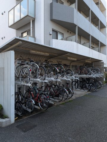 【その他共用部分】 | ライジングプレイス船橋宮本 | 自転車置き場です
