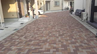 【前面道路含む現地写真】