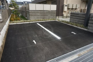 【駐車場】