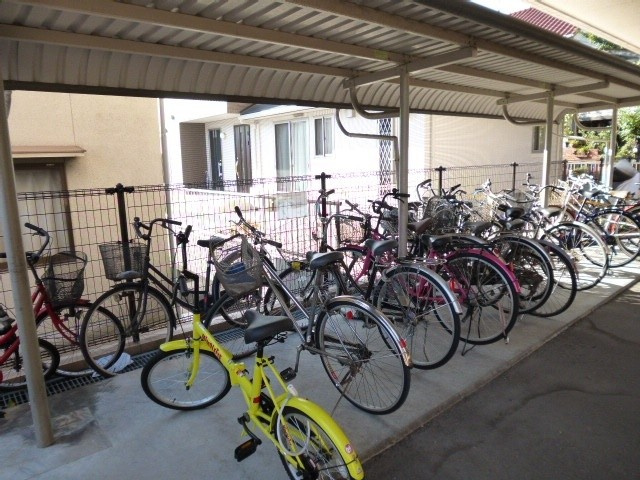 倉敷市川入の賃貸マンションのその他共用部分|自転車置き場