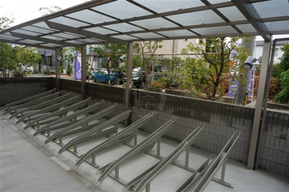 【駐車場】 | 屋根付き駐輪場