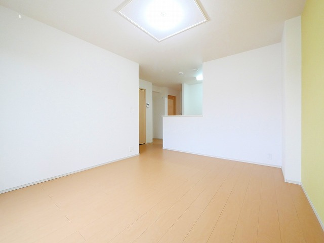 メゾン・ド・ユウの居間・リビング|使いやすいリビングです