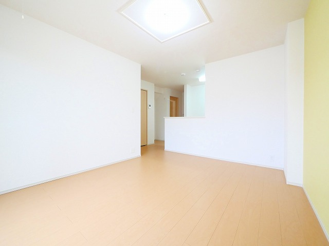 メゾン・ド・ユウの居間・リビング|ゆったりとした居間です