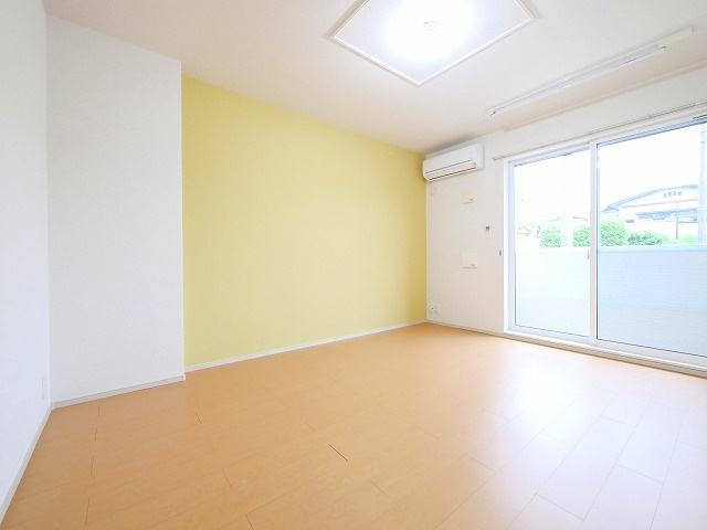 メゾン・ド・ユウの居間・リビング|ゆったりとしたリビングです