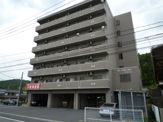 倉敷市新田の店舗事務所の外観
