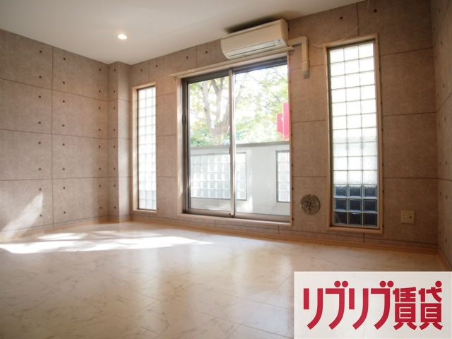 ブライトコートの居間・リビング