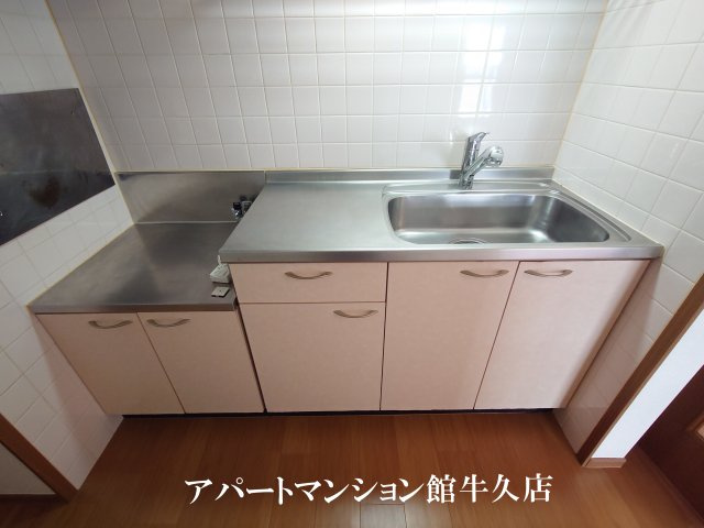 モアエレガントのキッチン