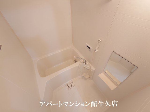 モアエレガントの浴室