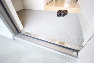 【玄関】 | リーフ