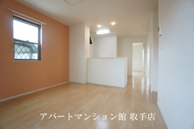 カーサ　アバンツァートの居間・リビング