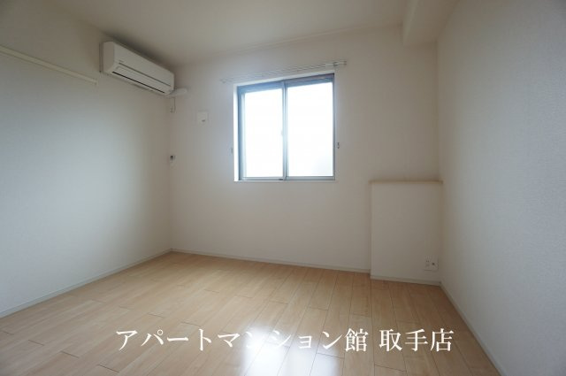 カーサ　アバンツァートの洋室
