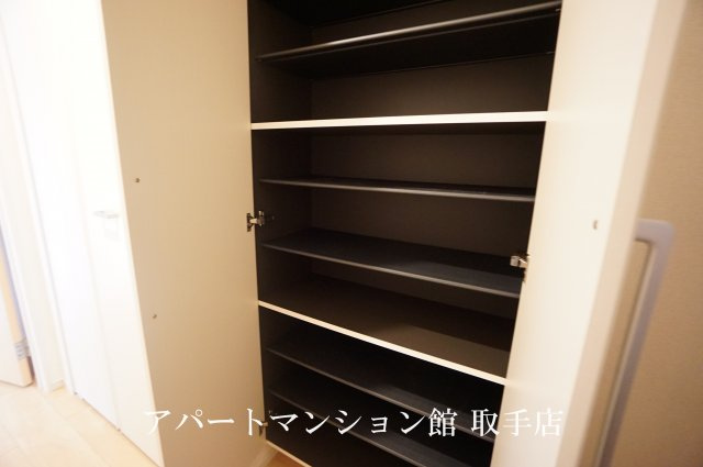 カーサ　アバンツァートの収納