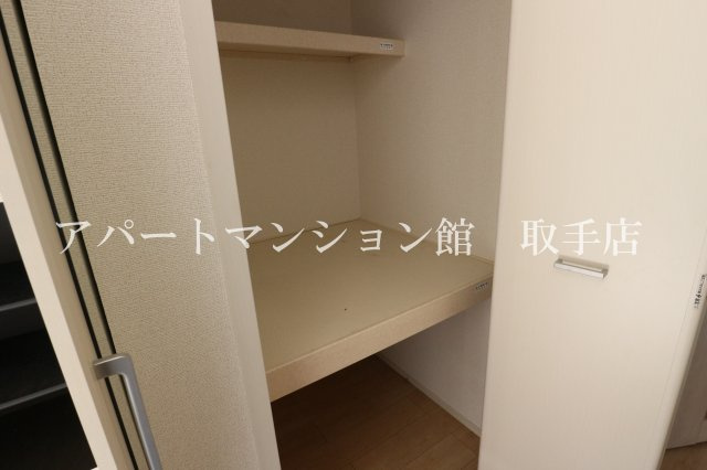 カーサ　アバンツァートの収納