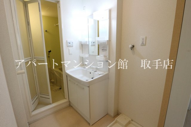 カーサ　アバンツァートの独立洗面台