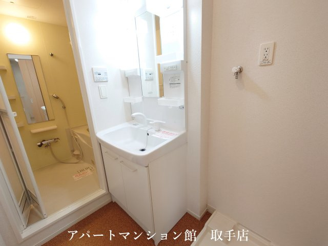 カーサ　アバンツァートの独立洗面台