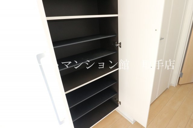 カーサ　アバンツァートの収納