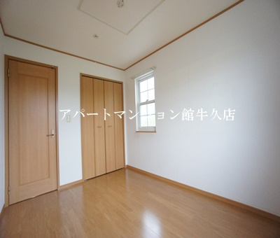 レジデンスさくら台Fの洋室