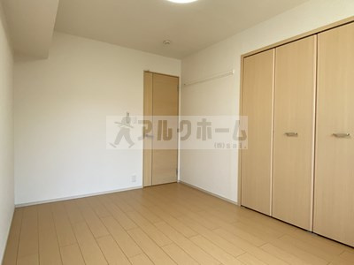 グリーンヴィラ2の洋室