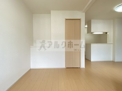 グリーンヴィラ3の居間・リビング