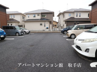 【駐車場】