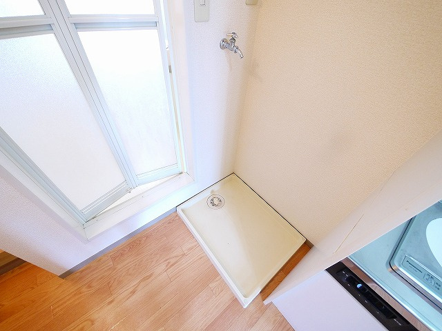 フローラ新大宮の設備|嬉しい室内洗濯機置き場があります。