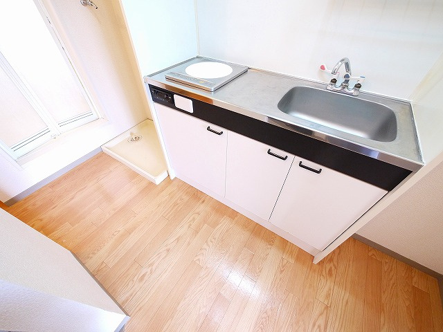 フローラ新大宮のキッチン|お料理しやすいキッチンです