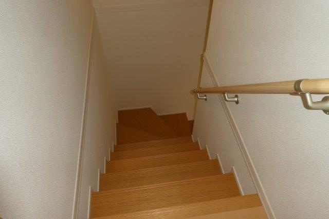 セレーナＢのその他|階段