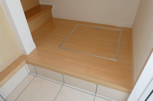 セレーナＢの玄関