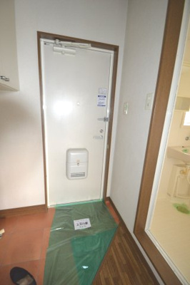 【玄関】 | ルナパレスⅡ