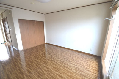 【洋室】 | ルナパレスⅡ