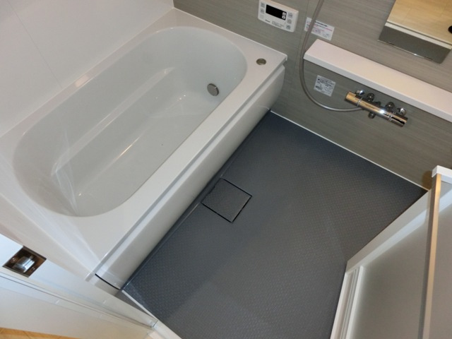 大阪市淀川区新高３丁目の賃貸マンションの浴室