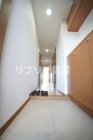 リーベスト西千葉の玄関