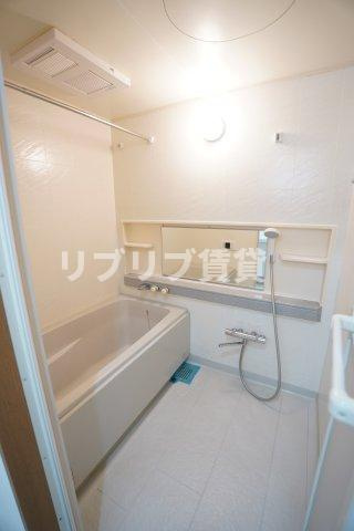 リーベスト西千葉の浴室