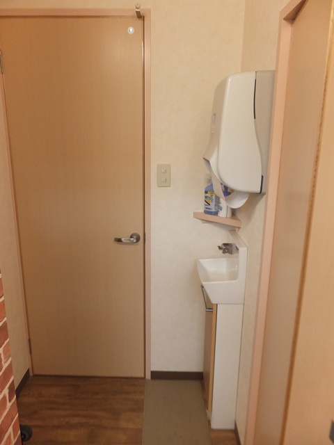 津山市上之町　売店舗併用住宅のトイレ