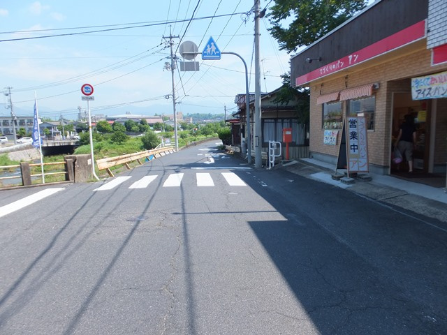 津山市上之町　売店舗併用住宅の前面道路含む現地写真