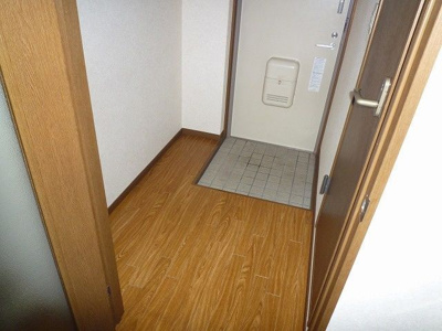 【玄関】 | ユーミーマンション小杉 | ※同型別室参考写真 リノベーション前のお写真になります。