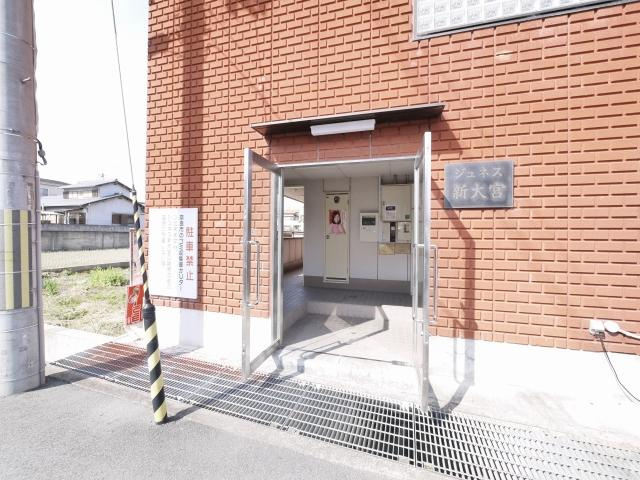 ジュネス新大宮Aのエントランス|エントランスです